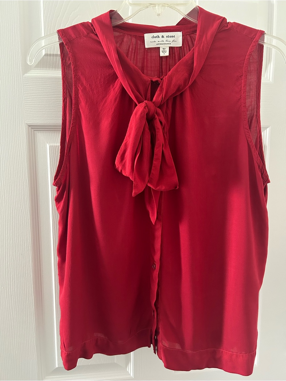 cloth & stone Red Sleeveless Tie-Neck Top - Picture 4 of 7
